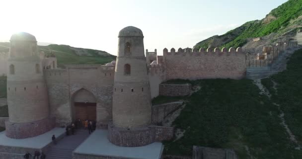 Vista da Fortaleza de Hisor no Tajiquistão, Ásia Central . — Vídeo de Stock