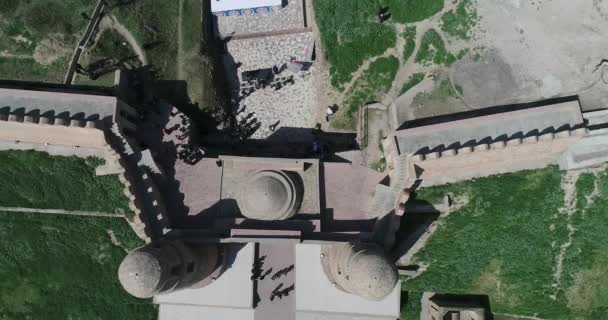 Pohled z pevnosti vykonávané v Tádžikistánu, střední Asie. — Stock video