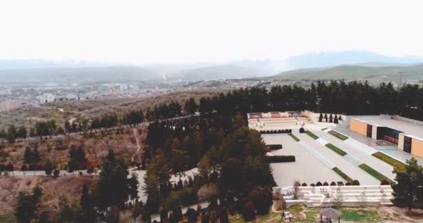 Dushanbe, Tadzjikistan-12 juni 2018: stadsbilden av tadzjikiska huvudstaden-Dushanbe. Tadzjikistan, Central Asien. modern toning — Stockvideo