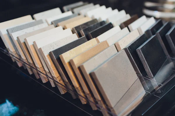 Mutfak kiremitleri sergi salonu zemin için yeni kiremit seçeneği ve ev inşaatı için duvarlar işe yarıyor..