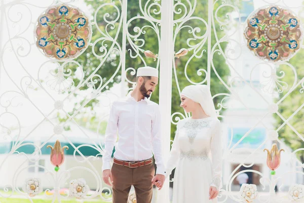 National wedding. Bride and groom. Wedding muslim couple during the marriage ceremony. Muslim marriage. — Stock Photo, Image