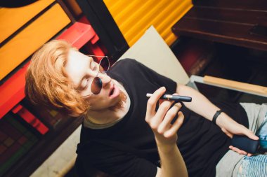 Gerçek Tütün kullanır Sigara İçilmeyen hibrid dumansız sigara aygıt yenilenir, analog ve elektronik sigara arasında bir melez teknoloji.