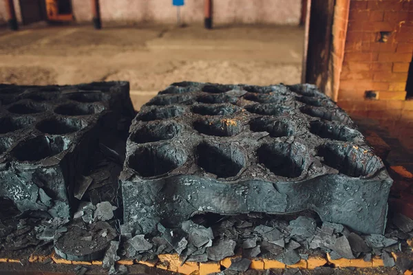 Gieten, het deel van de staalproductie bij Steel Mill. — Stockfoto