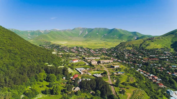 Ciudad de Goris Región de Syunik, Armenia. Vista desde la colina . — Foto de Stock