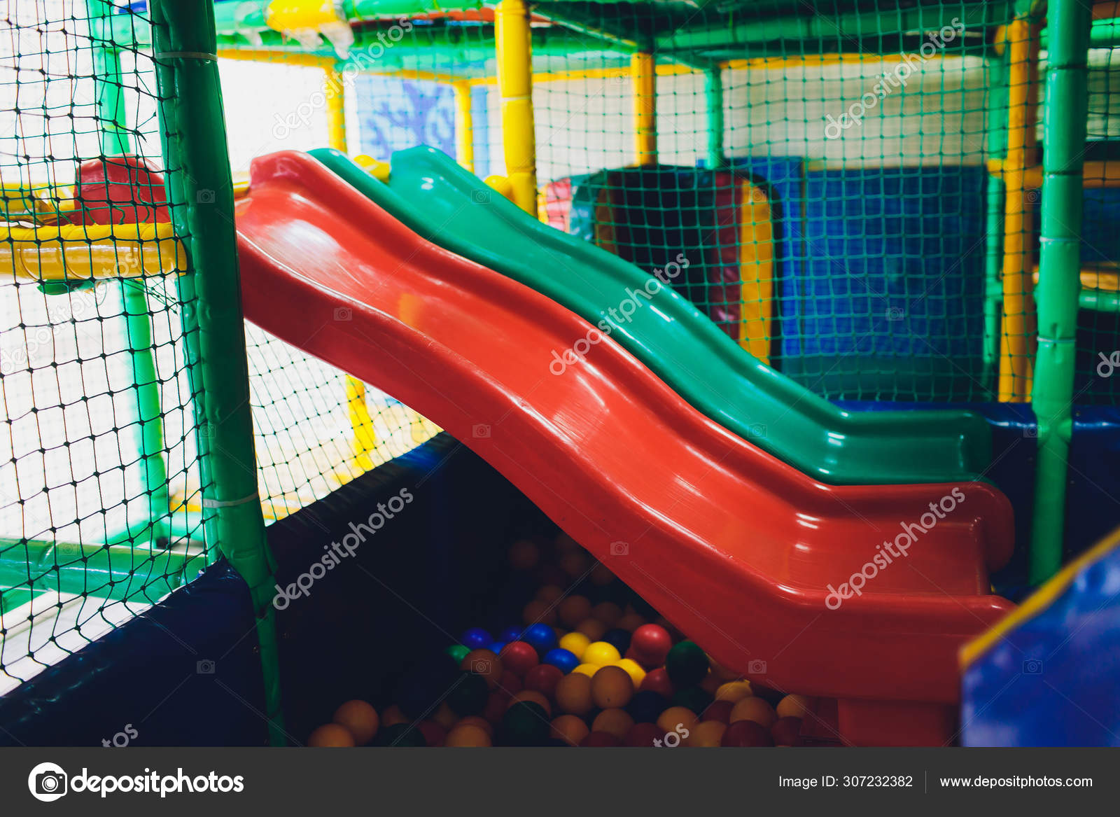 indoor tunnel playground
