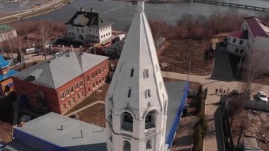 Rusya'yı dolaşın. Chebokser şehri, Chuvashia. Vvedensky Katedrali ve uzantıları.