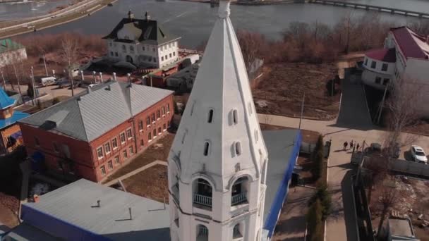 Rusya'yı dolaşın. Chebokser şehri, Chuvashia. Vvedensky Katedrali ve uzantıları. — Stok video