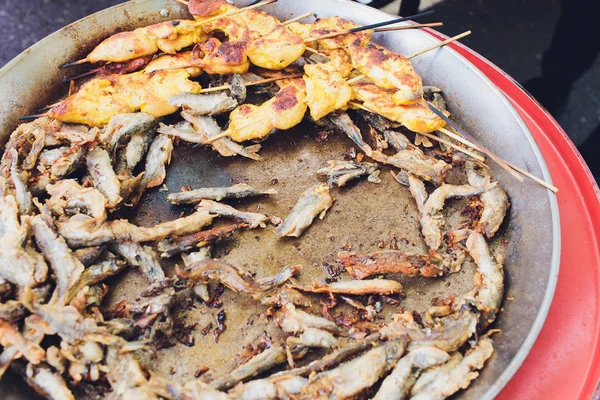 Paella deniz ürünleri büyük bir kapasitede pişirilir. Büyük. — Stok fotoğraf