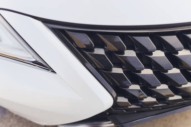 Modern lüks araba yakın çekim ızgara yakın çekim.