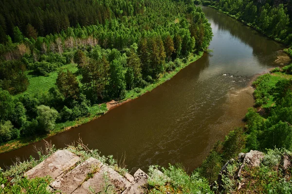 República de Bashkortostan, rios, verão caverna de Idrisovskaya. — Fotografia de Stock