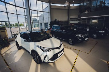 Ufa, Rusya, 15 Haziran 2020: Toyota CH-R melezi.