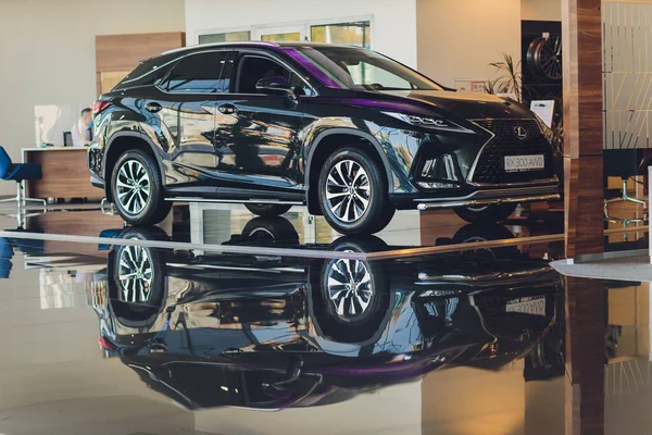 Ufa, Russland - 23. Oktober 2020: Ein Auto Lexus RX300. — Stockfoto