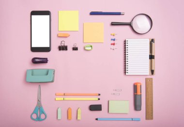 Uzay mockup şablonu ve iş ileti örneği kopyalayın. arka plan reklam kapak tasarımı.