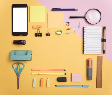 Uzay mockup şablonu ve iş ileti örneği kopyalayın. arka plan reklam kapak tasarımı.