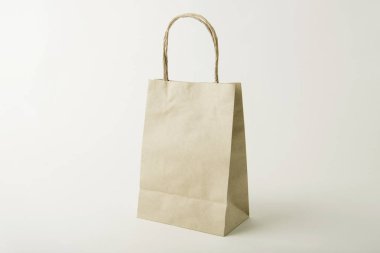 Reklam ve arka plan marka mockup şablonuna boş kahverengi kağıt torba. 