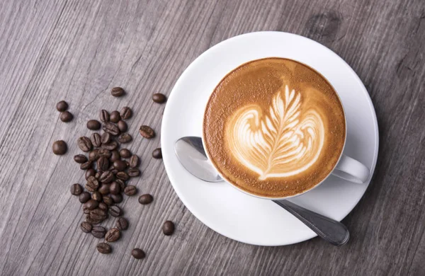 Latte Cappuccino Com Espuma Espumosa Vista Superior Xícara Café Mesa — Fotografia de Stock