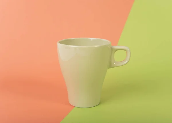Grüne Kaffeetasse Auf Farbigem Hintergrund Mockup Für Kreatives Design Branding — Stockfoto
