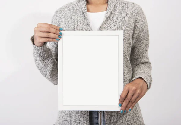 Hand Holding Blanco Witte Fotolijst Voor Ontwerp Mockup Template — Stockfoto