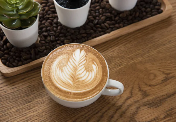 Latte Oder Cappuccino Kaffeetasse Blick Auf Den Tisch Café — Stockfoto