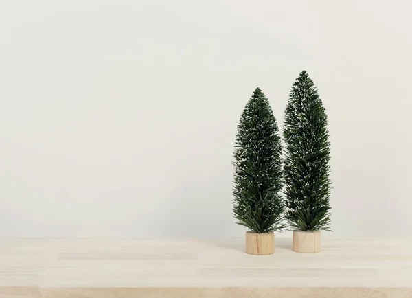 Χριστουγεννιάτικο Δέντρο Ξύλινο Τραπέζι Αντίγραφο Χώρος Για Σχεδίαση — Φωτογραφία Αρχείου