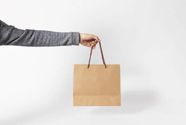 Hand Holding Blank Brown Paper Bag Mockup Template Advertising Branding — Stock Photo, Image