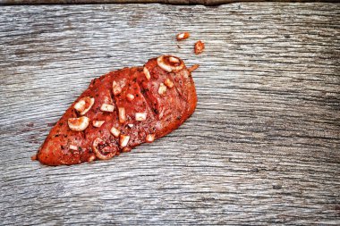 Baharatlar, Marine çiğ biftek pişmiş Barbekü için