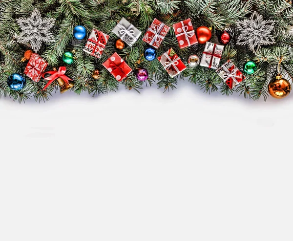 Kerst Frame Met Kerstmis Takken Christmas Decor Geïsoleerd Wit — Stockfoto