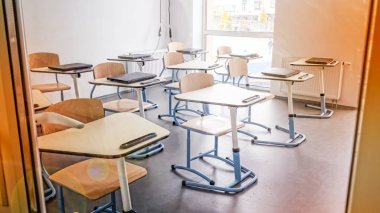 Boş sınıf, okul için