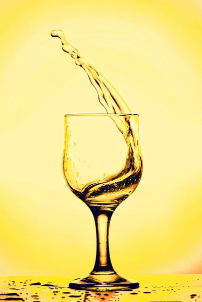 Wineglass celebrate celebration isolated splashing, copy space — Stock Photo, Image