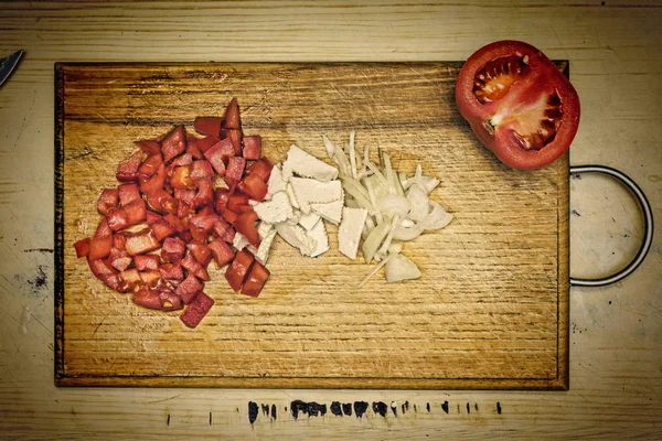 Tomaten, Tofu, Zwiebeln, vegetarischer Kebab, Rührei — Stockfoto