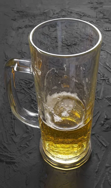 Half-drunk glass, beer, beer, full, glass, mug, glass, glass, ma — Stock Photo, Image