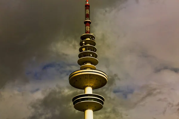 Hamburg Tyskland, Pixabay, Hamburg Alster, Heinrich Hertz Turm, Heinrich Herz, telekommunikation står hög, Hamburg Tyskland — Stockfoto
