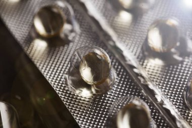 Coronavirus ilaç geçmişi. İlaçlar. Enjeksiyon ilaçları..