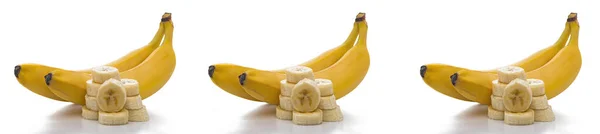 Mogna Bananer Och Bananskivor Isolerade Vit Bakgrund — Stockfoto