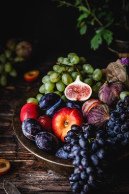 Taze olgun meyve yığınının yakın görünümü 