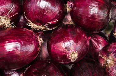 Büyük kırmızı soğan arka plan taze sebze yemek