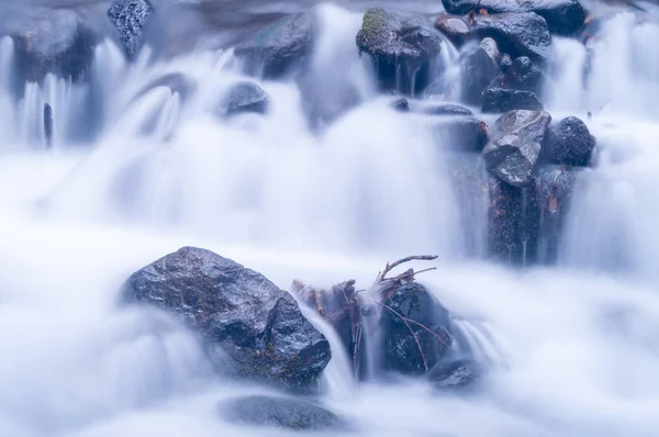 Movimento turvo da água — Fotografia de Stock