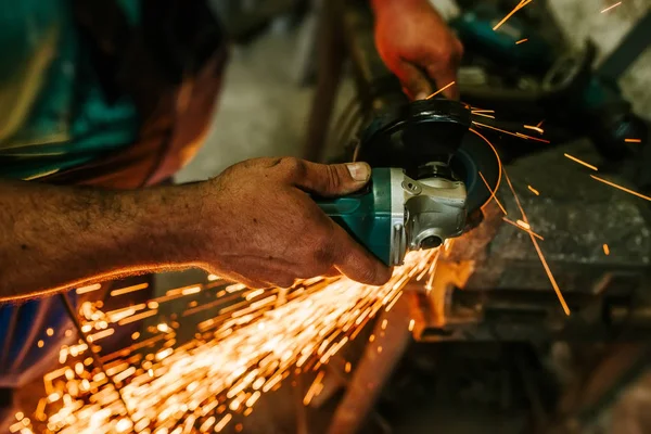 Detailní Foto Práce Dílně Řezání Kovu — Stock fotografie