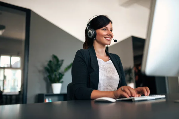 Low Angle Image Female Helpline Operator — Stock Photo, Image