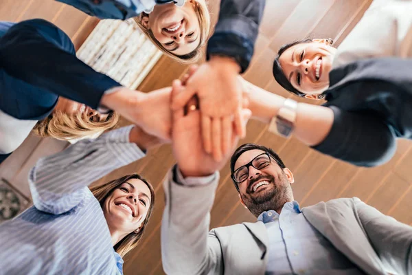 Concepto Trabajo Equipo Equipo Empresarial Uniendo Sus Manos — Foto de Stock