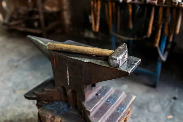 Hammer Anvil Close — Stock Photo, Image