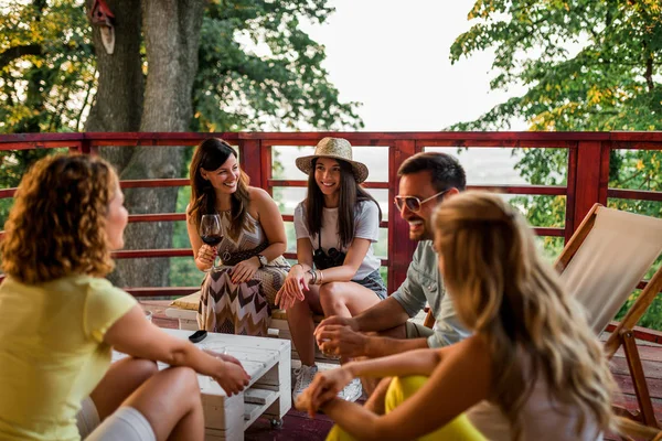 Group Friends Relaxing Vacation — Stock Photo, Image