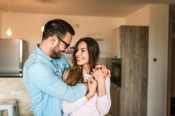 Loving Young Couple Hugging Close — Stock Photo, Image