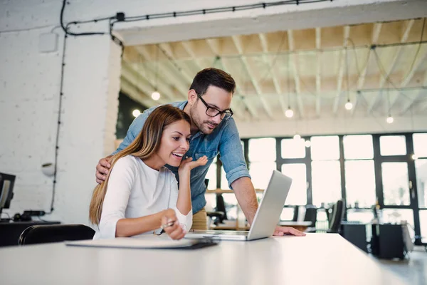 Two Young Business People Working Creative Studio — Stock Photo, Image