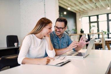 Yaratıcı studio çalışma.