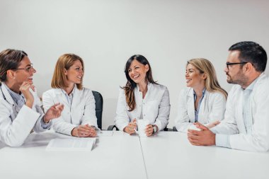 Sağlık personeli bir molası.