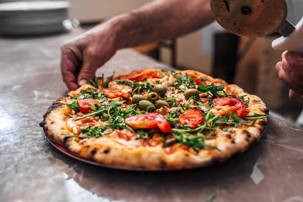 Pizza Deliciosa Recién Preparada —  Fotos de Stock