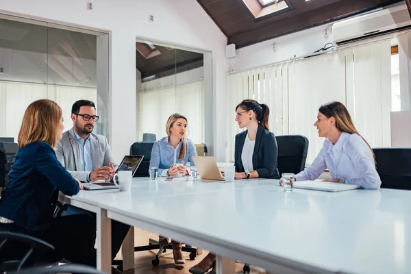 Zakelijke Bijeenkomst Moderne Boardroom — Stockfoto