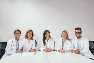 Başarılı sağlık ekibi. Kopya alanı.