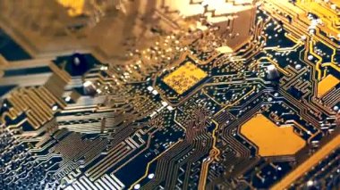 Bilgisayar tahtası. Geleceğin Elektronik Kontrol Kurulu Teknolojileri. Kondansatör ve işlemcili ana kart.